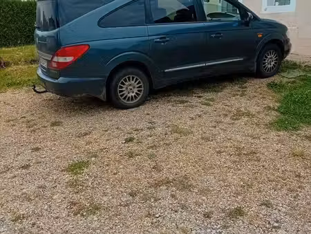 SsangYong Rodius 2.7 165