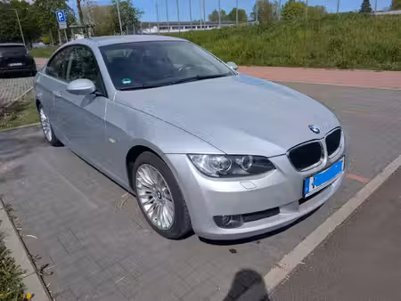 BMW Série 3 320i 2.2 170