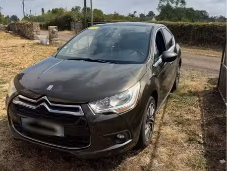 DS 4 