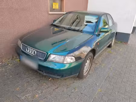 Audi A4 1.8 125