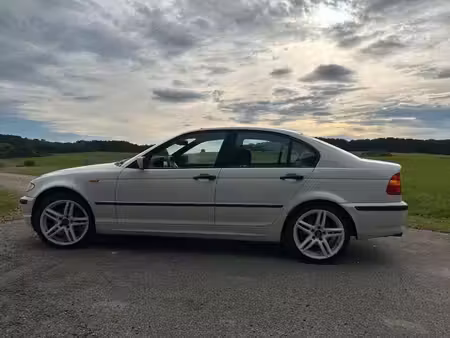 BMW Série 3 318i 2.0