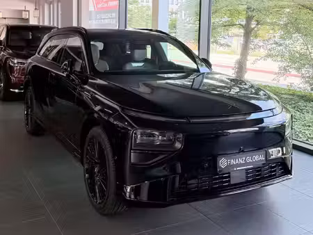 XPeng G9 Performance 575