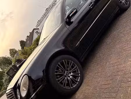 Mercedes-Benz Classe E E 220 2.1 CDI 170 Elegance