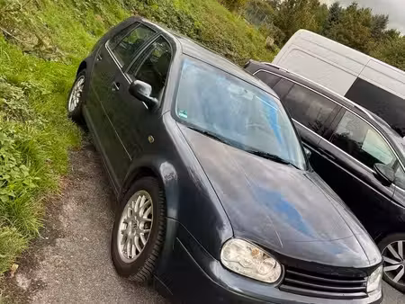 Volkswagen Golf GTI 1.8 150