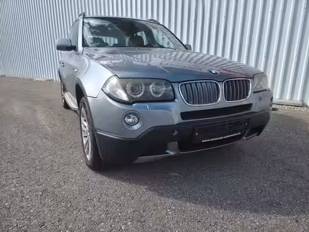 BMW X3 30d 3.0 218