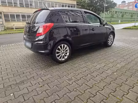 Opel Corsa 1.2 80