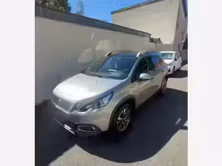 Peugeot 2008 1.2 VTi 82 Style
