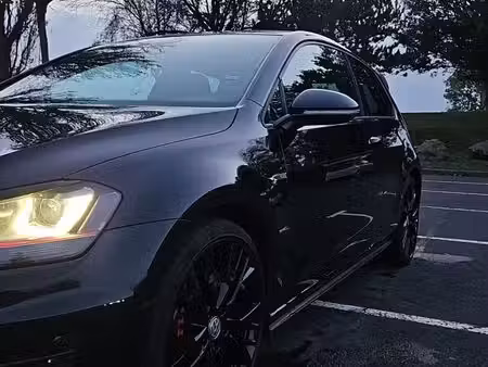 Volkswagen Golf GTI 2.0 TFSI 230