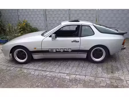 Porsche 944 2.5 163