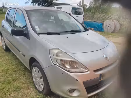 Renault Clio 1.2 75