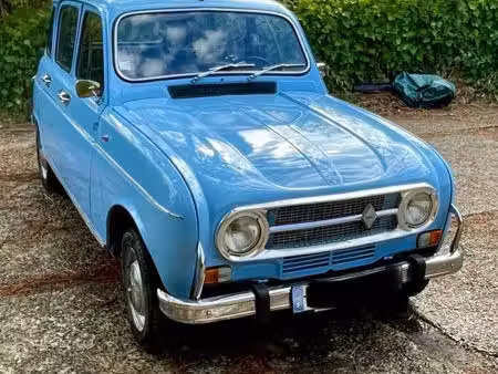 Renault R4 4L