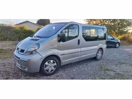 Renault Trafic 2.5 dCi 140