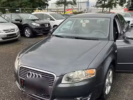 Audi A4 2.0 130