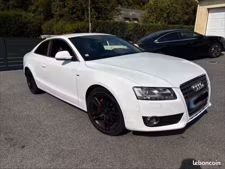 Audi A5 V6 2.7 TDI 190