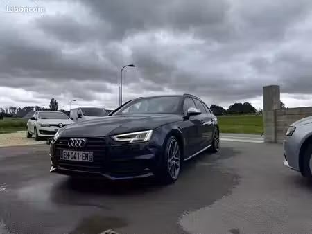 Audi A4 S4 V6 3.0 TFSI 354 quattro