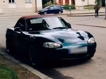 Mazda MX5 1.6 110