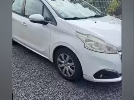 Peugeot 208 HDi 100