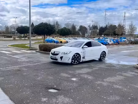 Opel Insignia OPC V6 2.8 325 OPC Line 4x4