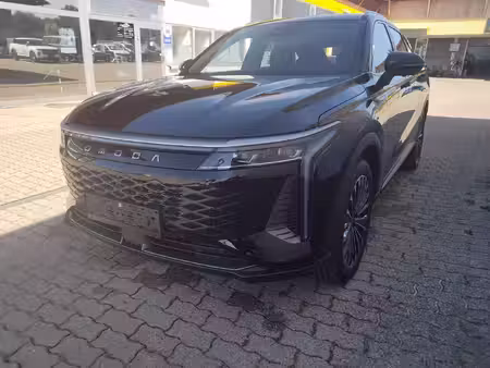 Omoda C9