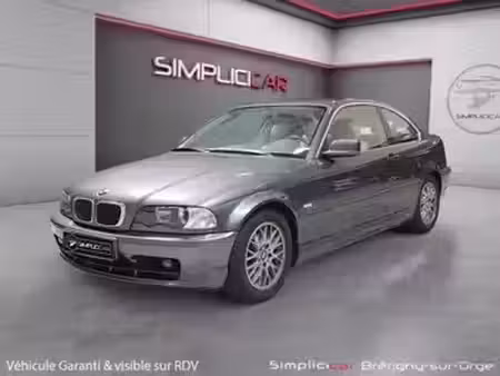 BMW Série 3 320i 2.2 170