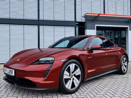Porsche Taycan 