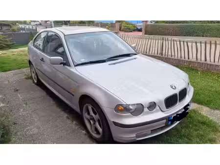 BMW Série 3 318i 2.0 143