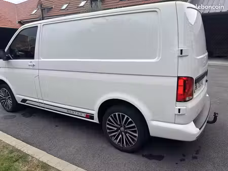 Volkswagen Transporter T6 2.0 TDI 150