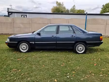 Audi 200 2.2