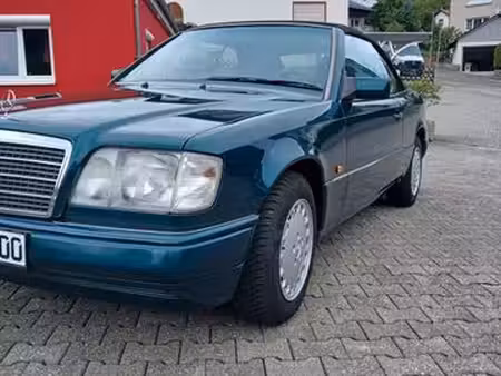 Mercedes-Benz Classe E E 200 136 Elegance
