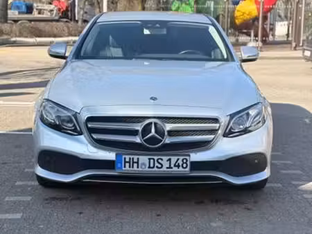 Mercedes-Benz Classe E E 200 2.1 150 AMG Line