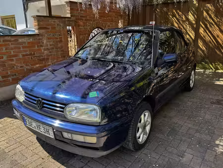 Volkswagen Golf 1.8 75