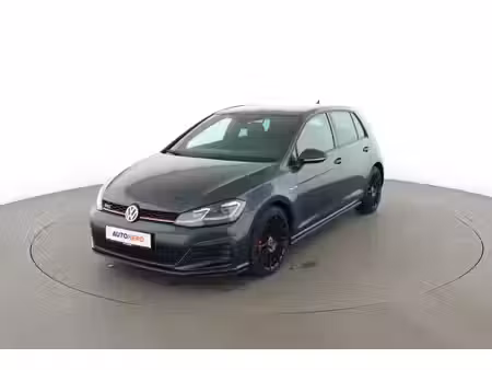Volkswagen Golf 2.0 TSI