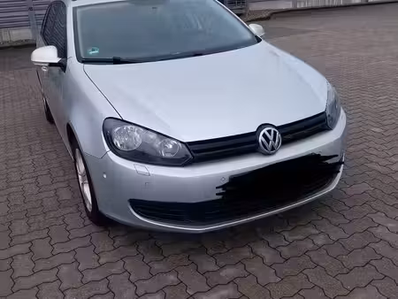 Volkswagen Golf 1.6 TDI 105