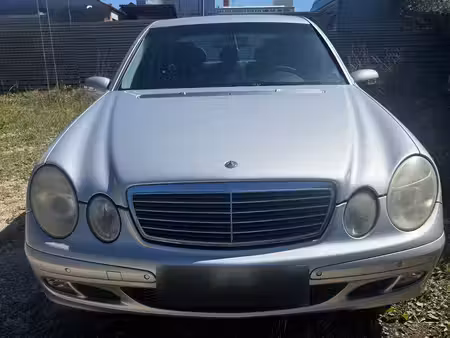 Mercedes-Benz Classe E E 200