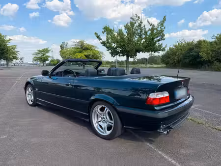 BMW Série 3 318i 1.8 115