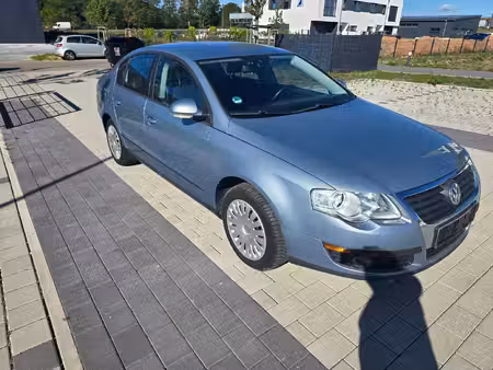 Volkswagen Passat 1.6 102 Trendline