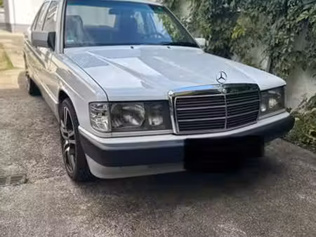 Mercedes-Benz 190