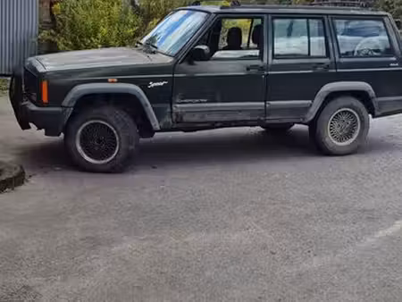 Jeep Cherokee 2.5 115