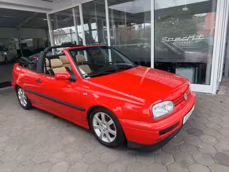 Volkswagen Golf 1.8 90