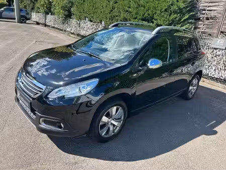 Peugeot 2008 1.2 VTi 82 Style