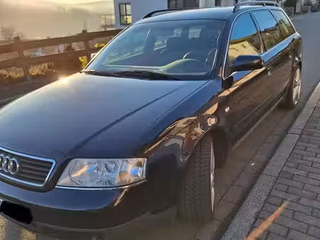 Audi A6 V6 2.4 165