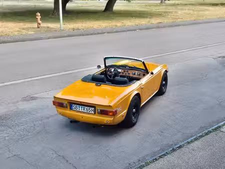Triumph TR6 