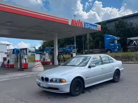 BMW Série 5 520i 2.2 170