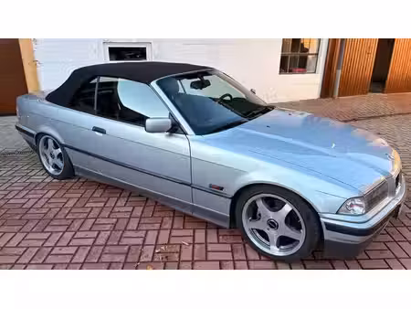 BMW Série 3 318i 1.8 115