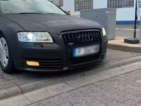 Audi A8 V8 4.2 TDI 326 quattro