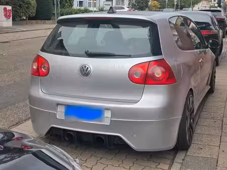 Volkswagen Golf GTI 2.0 200