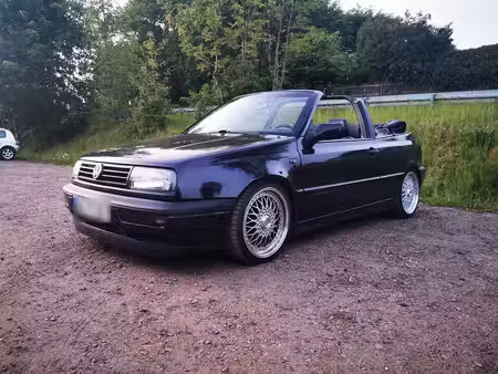 Volkswagen Golf 1.8 75