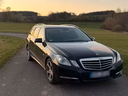 Mercedes-Benz Classe E E 200
