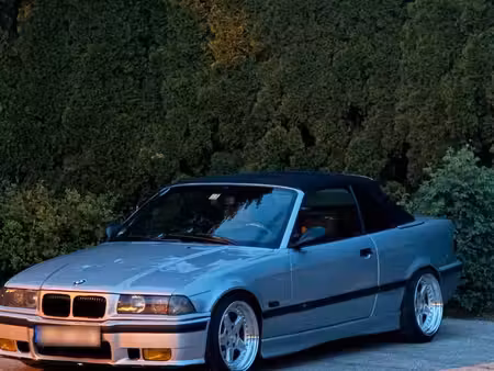 BMW Série 3 330i