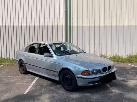 BMW Série 5 528i 2.8 193